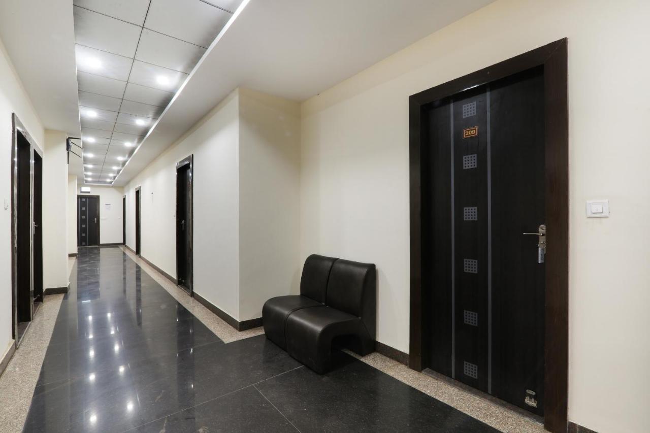 Oyo Flagship Krishna Regency Near Chaudhary Charan Singh International Airport Hotell Bijnaur Exteriör bild