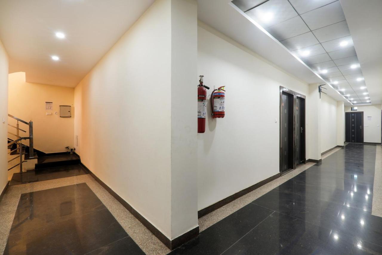 Oyo Flagship Krishna Regency Near Chaudhary Charan Singh International Airport Hotell Bijnaur Exteriör bild