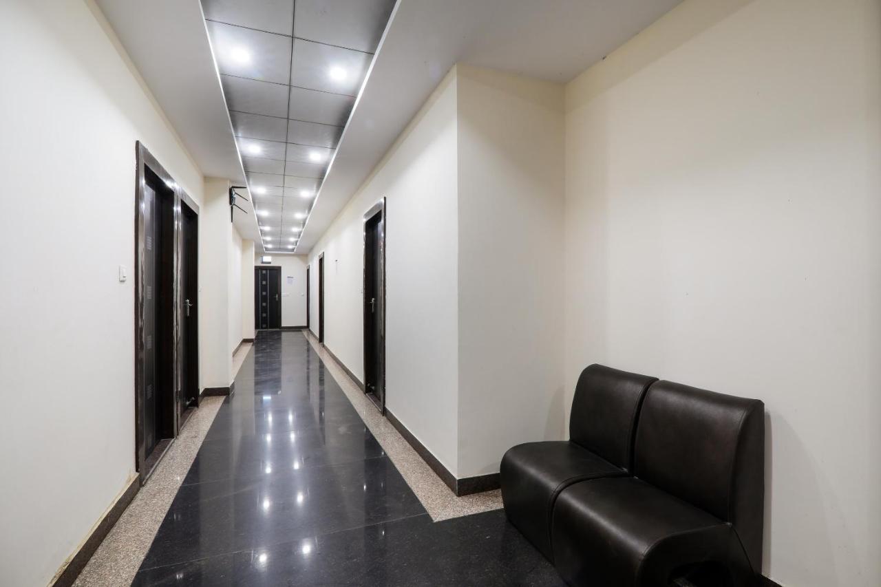 Oyo Flagship Krishna Regency Near Chaudhary Charan Singh International Airport Hotell Bijnaur Exteriör bild