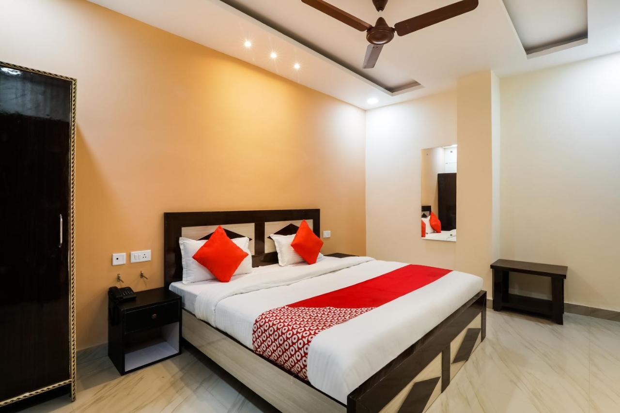 Oyo Flagship Krishna Regency Near Chaudhary Charan Singh International Airport Hotell Bijnaur Exteriör bild