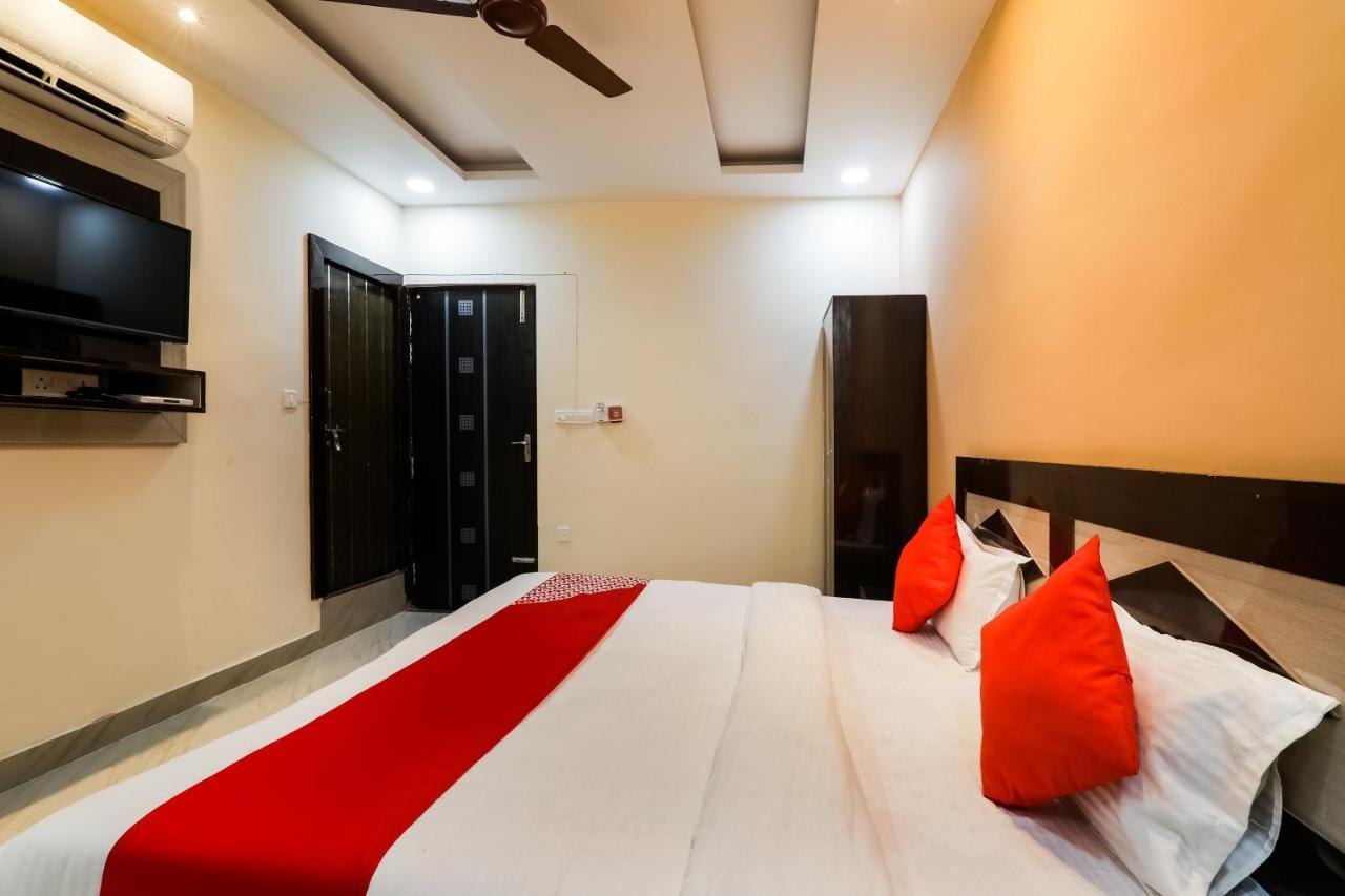 Oyo Flagship Krishna Regency Near Chaudhary Charan Singh International Airport Hotell Bijnaur Exteriör bild